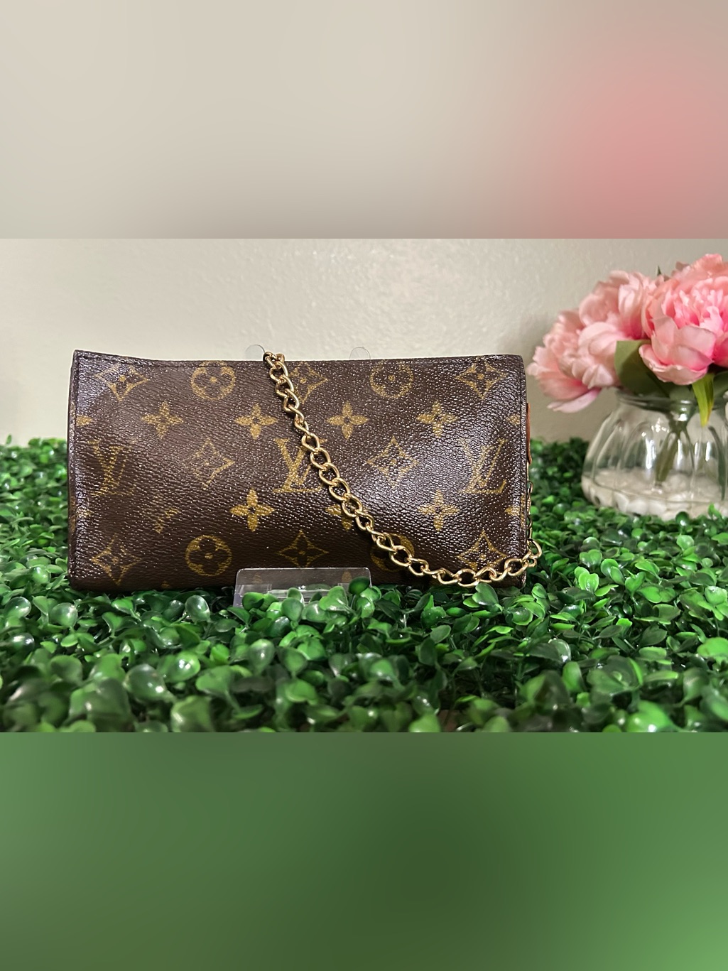 Louis Vuitton Monogram Pochette Accessoires Chain Convertible Clutch Pouch